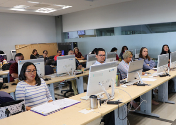 Imparten taller sobre violencia escolar en la ENMS de Guanajuato