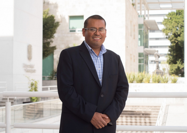 El Dr. Alejandro Mercado Villalobos investiga la historia musical de las bandas militares en el Porfiriato