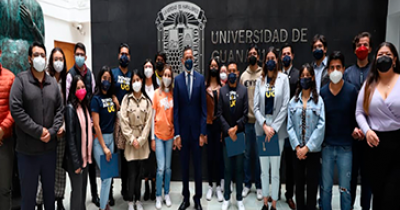 Con la reapertura del Patio del Hospicio de la Santísima Trinidad, inician actos conmemorativos por los 290 años de historia de la UG