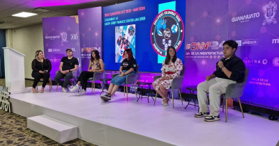 Estudiantes y docentes del CNMS participaron en actividades del Día de la Mentefactura