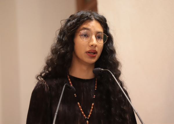 Inauguran la Copa Abeja de Debate y Oratoria de la UG