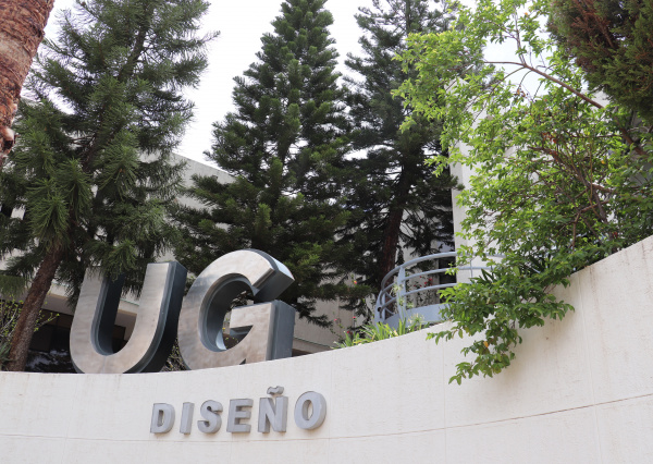 Presentan Intus 16, revista especializada del Departamento de Diseño UG