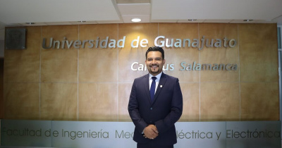 Certifican por primera vez a un profesor UG para evaluar programas educativos de nivel superior en el área de ciencias sociales y administrativas