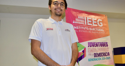 Víctor Caballero, alumno de UG Irapuato, es Embajador por la Democracia del IEEG