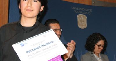Estudiantes de la UG representarán a Guanajuato en la Olimpiada Nacional de Química 
