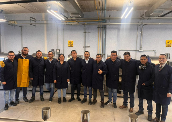 UG fortalece vinculación con gobierno e industria a través del programa TSU en Curtiduría 