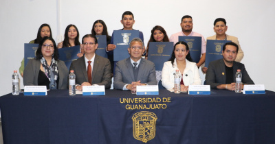 El CINUG celebró a las y los nuevos profesionistas que concluyeron sus estudios de nivel superior
