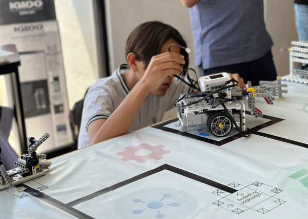 La UG impulsa a su juventud con programas de acceso y fortalece la formación bivalente