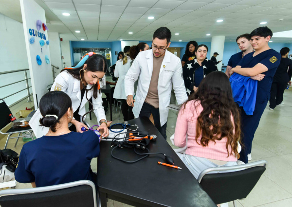 Se realiza con éxito la primera feria del empleo en el Campus León de la Universidad de Guanajuato