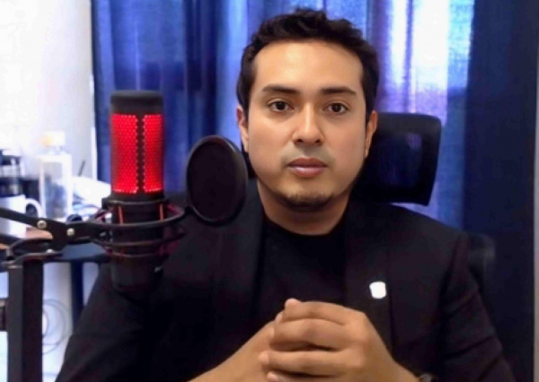 Investigador UG trabaja en la detección de tóxicos en cultivos a través de fibra óptica