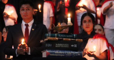 Nueva generación de Enfermería y Obstetricia del Campus Guanajuato celebra su Paso de la Luz