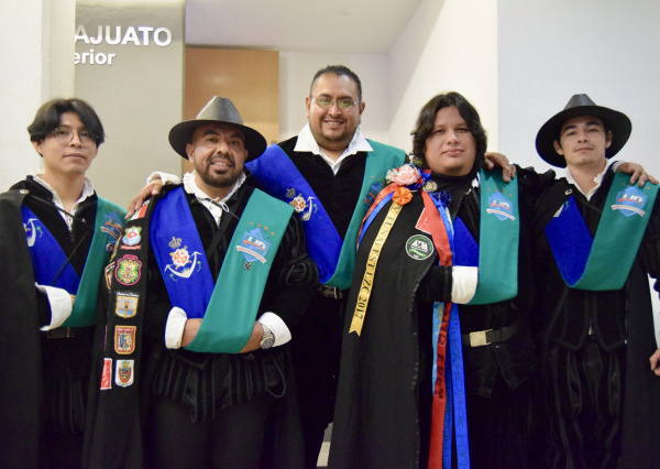 Contagian alegría y romance en el IX Encuentro de Estudiantinas y Tunas