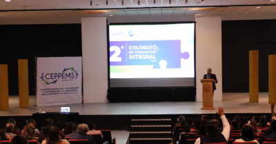 Se reúne personal docente para celebrar al 2° Coloquio de Formación Integral