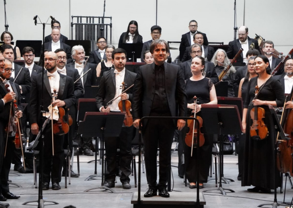 Bajo la batuta de Carlos Domínguez-Nieto, OSUG recrea piezas icónicas de la cinematografía