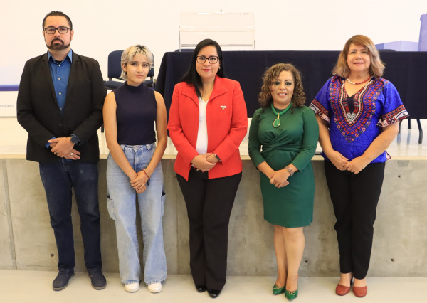 Candidata a la Dirección del Departamento de Enfermería y Obstetricia del CCS presenta proyecto de desarrollo