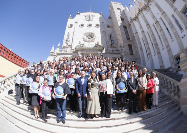 Con un llamado a eliminar la brecha de género, realizan en la UG el 1er Encuentro de la Niña y la Mujer en la Ciencia