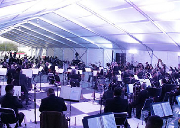 Homenajean al personal de salud en el inicio de las conmemoraciones a 200 años de la Independencia