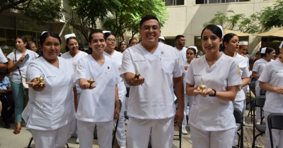 Comunidad egresada de Enfermería en DICIVA se compromete a ejercer su profesión con humanismo y dedicación 