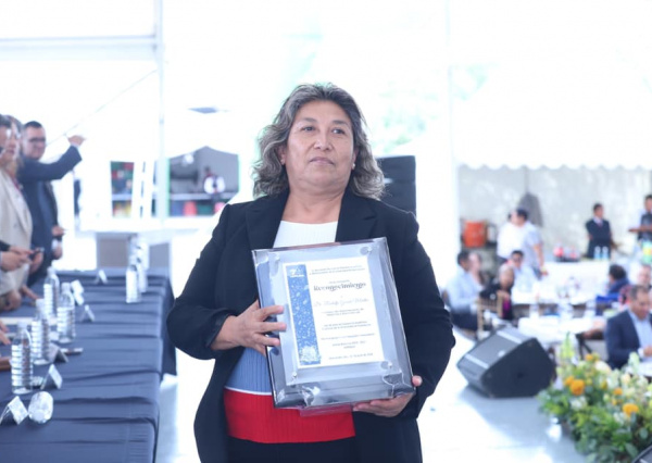 Reconocen a docentes en el marco del Día de la y el Académico Universitario 2024