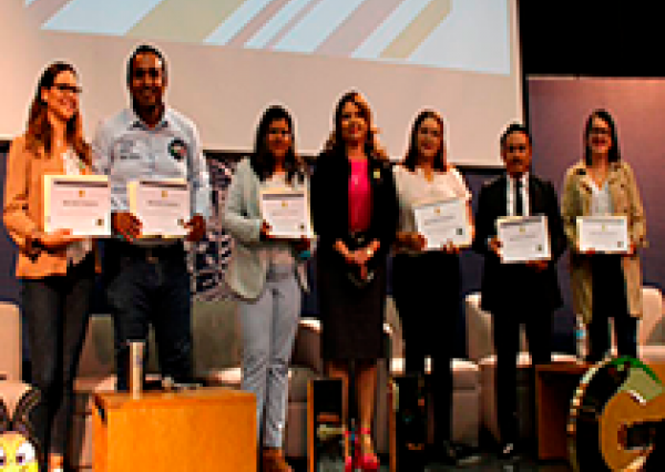 Celebran el 61 Aniversario del Servicio Social de la UG 