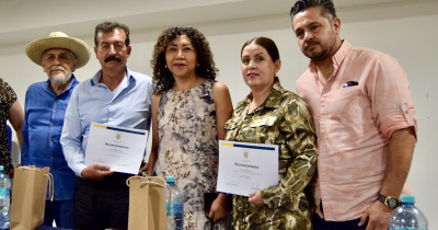 Dirigentes del Consejo Regulador del Agave Azul dialogan con la comunidad de Agronegocios UG