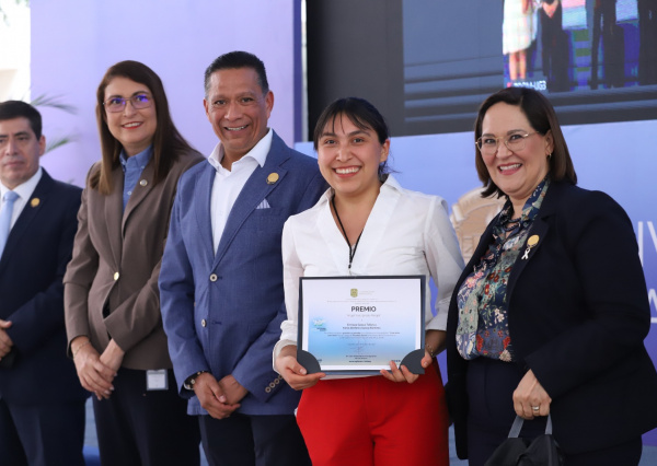 Prototipo para diagnóstico de Osteoporosis es ganador del premio de creatividad e innovación 