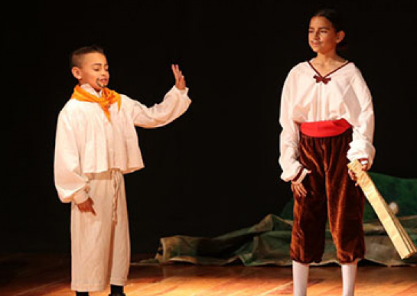Niñas y niños actores presentaron “Los pasos” de Lope de Rueda 