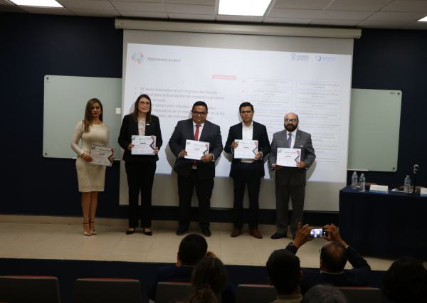 Se presentó en la UG Manual para la Evaluación del Impacto Legislativo