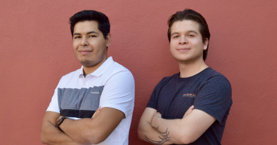 Estudiantes UG ganan dos premios en el Congreso Nacional de Energías Renovables 2025 de la UNAM