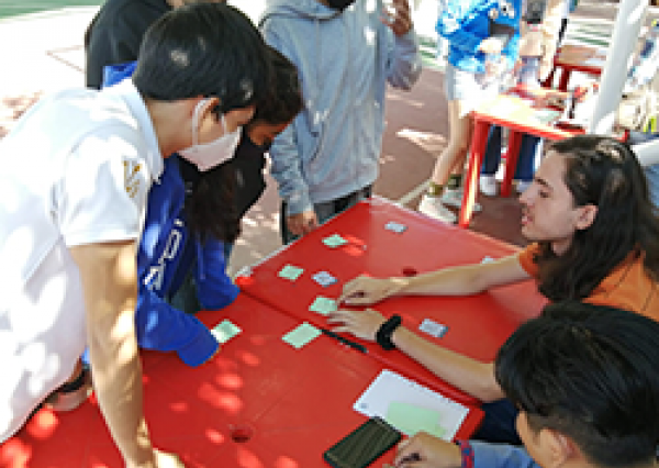 Realizan primera muestra profesiográfica impulsada por el programa “Abejas que Construyen” 