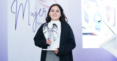 Estudiante UG es reconocida por AMEXME como “Mujer futuro de México”   