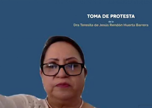 Con un llamado a reinventarse y conservar los principios de la educación, inicia nuevo periodo rectoral de la Dra. Teresita Rendón