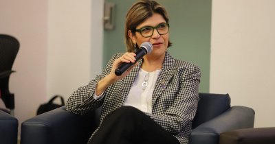 Participa Rectora General de la UG en panel “Desafíos y logros de las economistas en su trayectoria profesional”