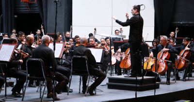 Fascina al público Iván López Reynoso y la OSUG