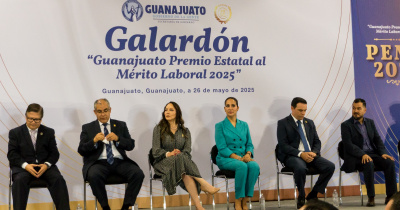 Reconocen a integrantes del equipo de trabajo de la Sala de Lactancia de la UG con el Premio Estatal al Mérito Laboral 2025