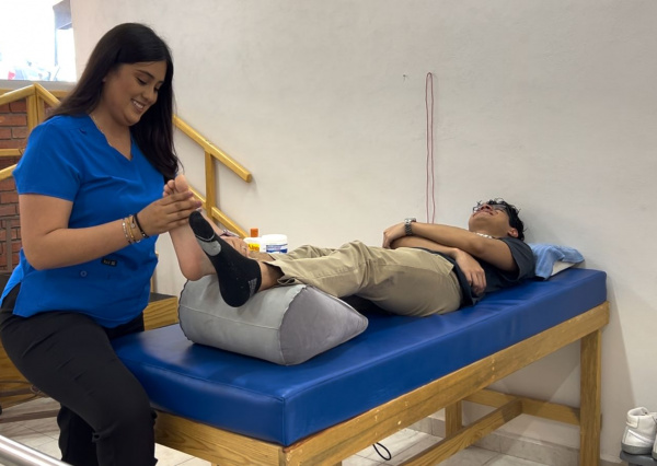 Ofrecen servicios de rehabilitación integral en el Módulo MARÍA UG