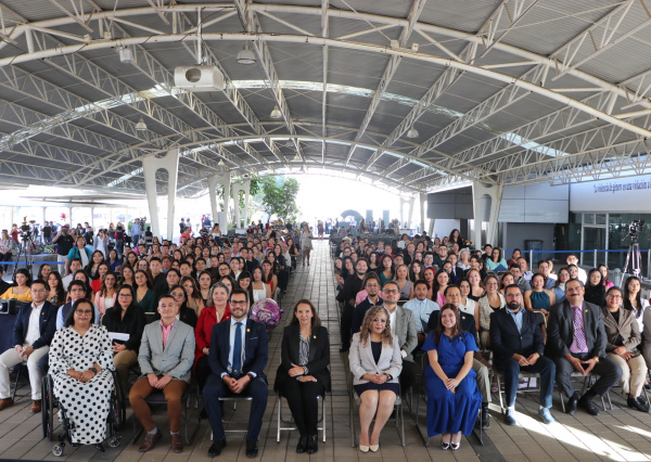Egresan 467 profesionistas del Campus Celaya- Salvatierra de la UG