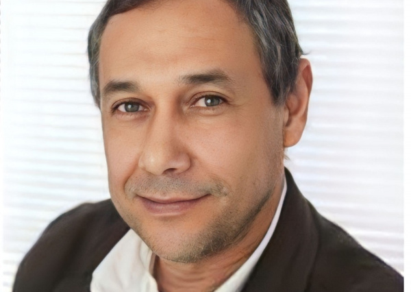 Otorgan el VI Premio Jorge Ibargüengoitia de Literatura al poeta Ricardo Castillo