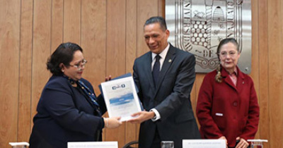 Acreditan calidad de la Licenciatura en Química de la UG