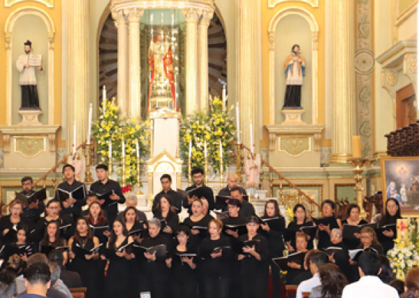 Ofrece concierto Coro de la Compañía de Artes de la Universidad de Guanajuato