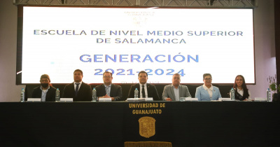 Culminan sus estudios comunidad del Nivel Medio Superior de la UG