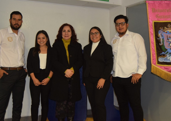 Estudiantes de Agronegocios dan asesoría en mercadeo de alimentos 