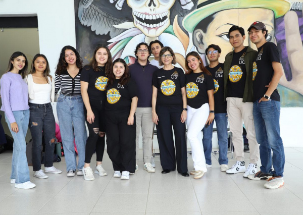 Celebran el Día de la y el Economista en la UG 