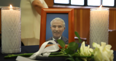 UG rinde homenaje al Dr. José Báez Mendoza, referente en la medicina y la docencia
