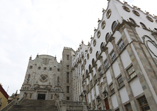 UG anuncia ajustes al calendario académico julio-diciembre