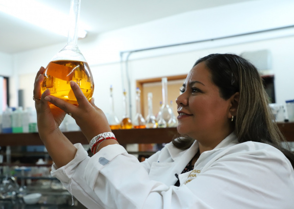 Equipo de investigación UG busca eliminar contaminantes de aguas subterráneas 