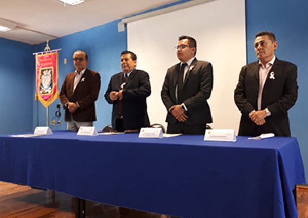 Se visten de rosa para concientizar sobre la lucha contra el cáncer de mama