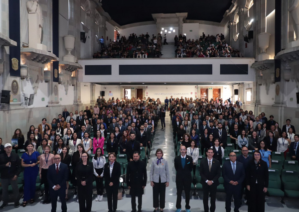 UG reconoce el esfuerzo de sus estudiantes en la Ceremonia de Reconocimiento al Aprovechamiento Académico
