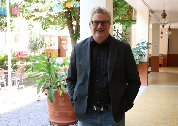 Kenneth Richter, primer profesor de una universidad mexicana invitado para capacitar a docentes en Turkmenistán
