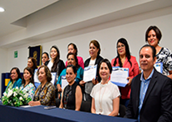 Egresa primera generación del Diplomado para profesionales de Enfermería “Metodología para el Desarrollo del Plan de Cuidados” 